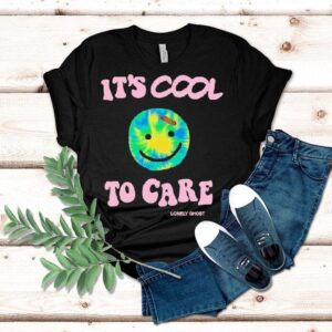 Show Your Caring Side With This Trendy Smiley Graphic Tshirt