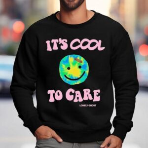 Show your caring side with this trendy smiley graphic t-shirt 3 Show Your Caring Side With This Trendy Smiley Graphic Sweatshirt