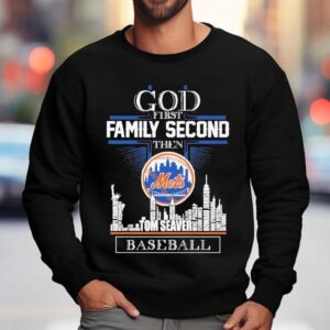 Prioritize Faith Family and Baseball Legends with This Stylish Mets Skyline Tshirt 3 Prioritize Faith Family And Baseball Legends With This Stylish Mets Skyline T Sweatshirt