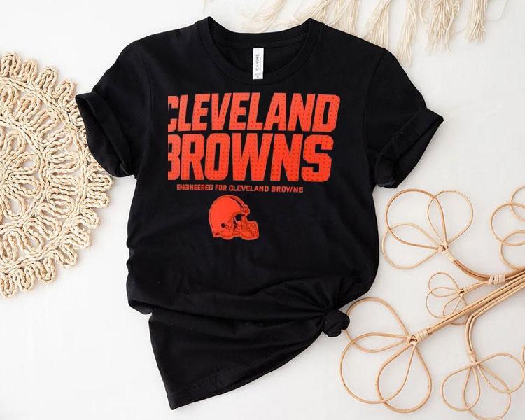 Browns game day vibes in this cool t-shirt Browns game day vibes in this cool t-shirt