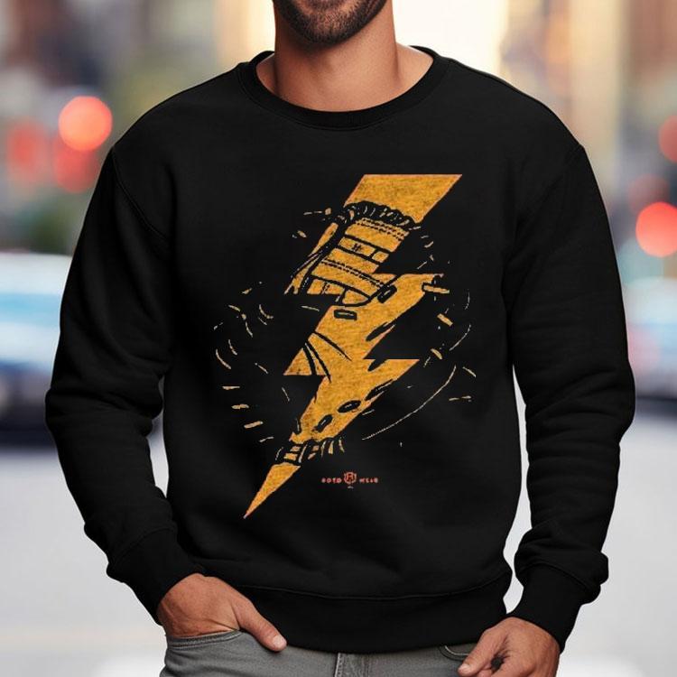 Speed up your style with this lightning fast t-shirt Speed up your style with this lightning fast t-shirt
