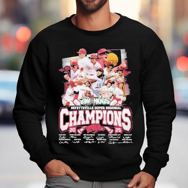 Arkansas Razorbacks Fayetteville Super Regional Champions 2025 Signatures Shirt Arkansas Razorbacks Fayetteville Super Regional Champions 2025 Signatures Shirt