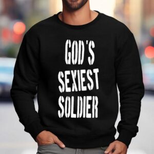 Lizzo Wearing God S Sexiest Soldier Sweatshirt