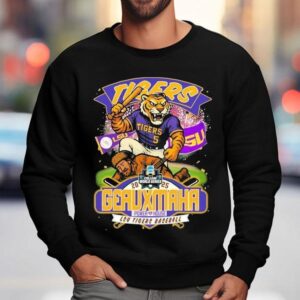 Lsu Tigers Ncaa 2025 College World Series Omaha Geauxmaha Power House Mascot Shirt 3 Lsu Tigers Ncaa College World Series Omaha Geauxmaha Power House Masco Sweatshirt