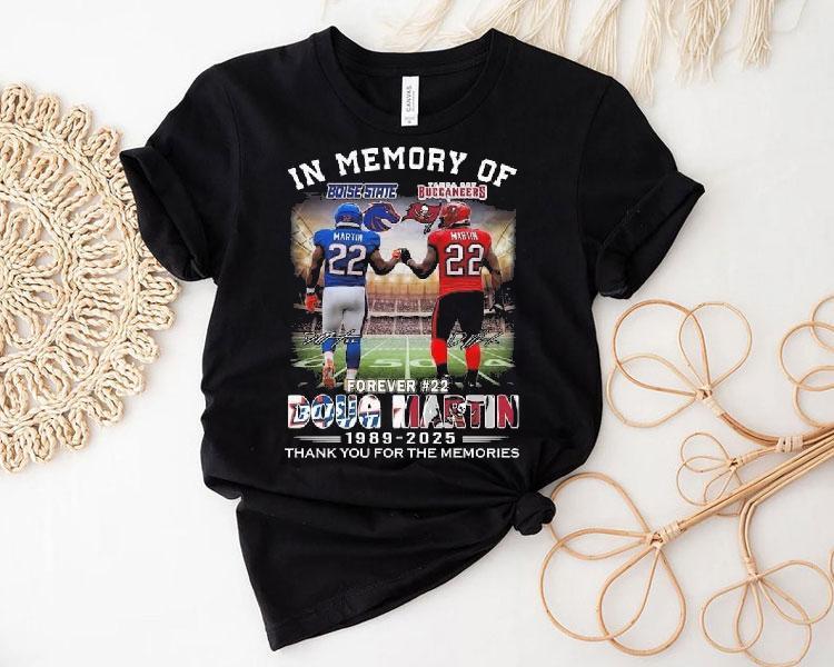 Boise State Broncos Tampa Bay Buccaneers Doug Martin 4ever Memories 2025 Signatures Shirt Boise State Broncos Tampa Bay Buccaneers Doug Martin 4ever Memories 2025 Signatures Shirt