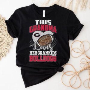 This Grandma Loves Her Grandkids And Georgia Bulldogs 2025 Shirt