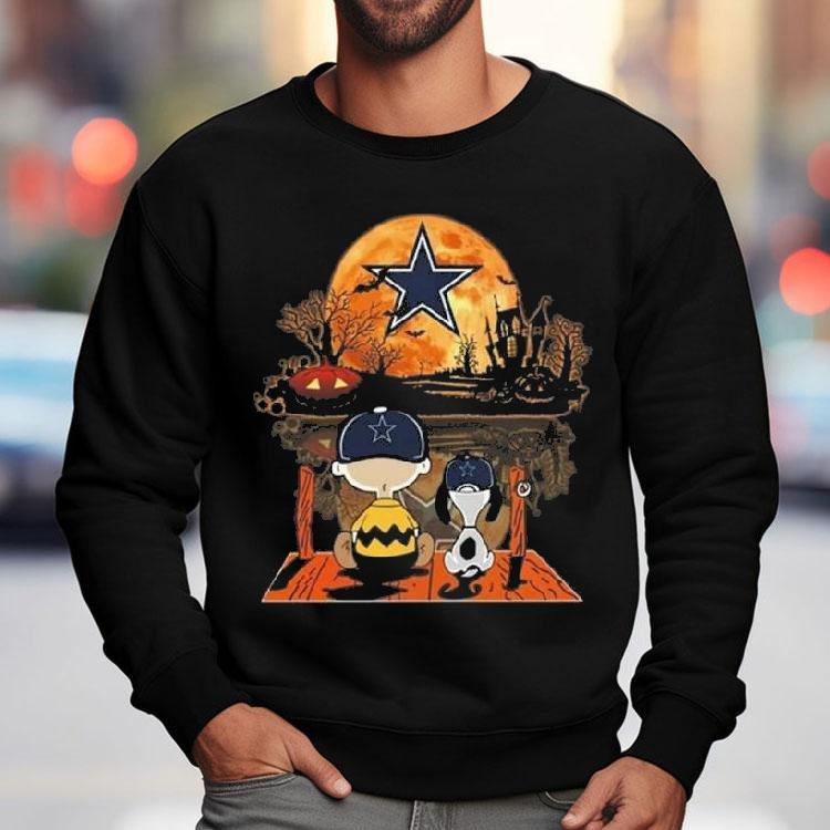 Charlie Brown And Snoopy Watching Dallas Cowboys Team Halloween 2025 Shirt Charlie Brown And Snoopy Watching Dallas Cowboys Team Halloween 2025 Shirt