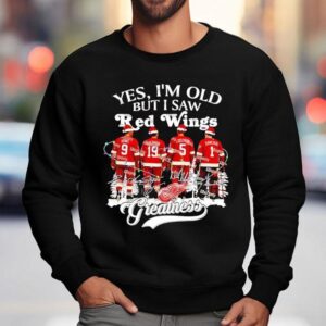 Yes I’m Old But I Saw Detroit Red Wings Greatness Legends Christmas Signatures Shirt 3 Yes I M Old But I Saw Detroit Red Wings Greatness Legends Christmas Signatures Sweatshirt