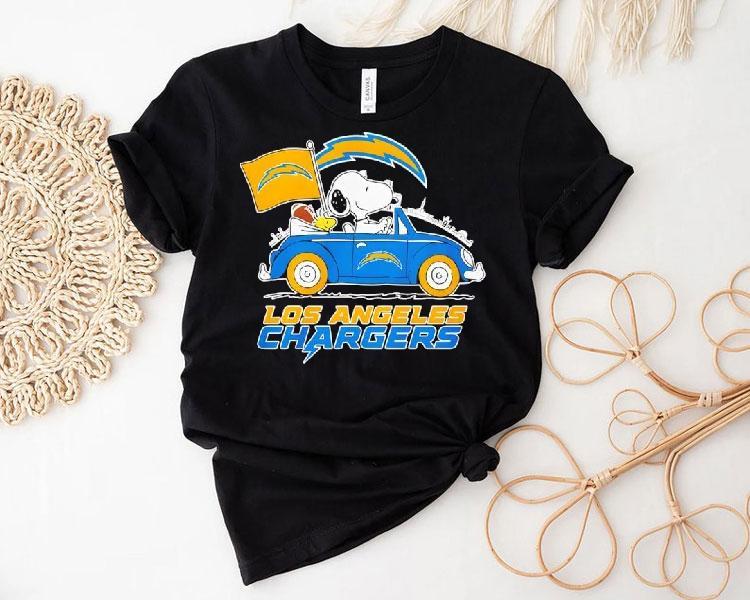 Los Angeles Chargers X Snoopy And Woodstock Drive Car Shirt 4 Los Angeles Chargers X Snoopy And Woodstock Drive Car Tshirt
