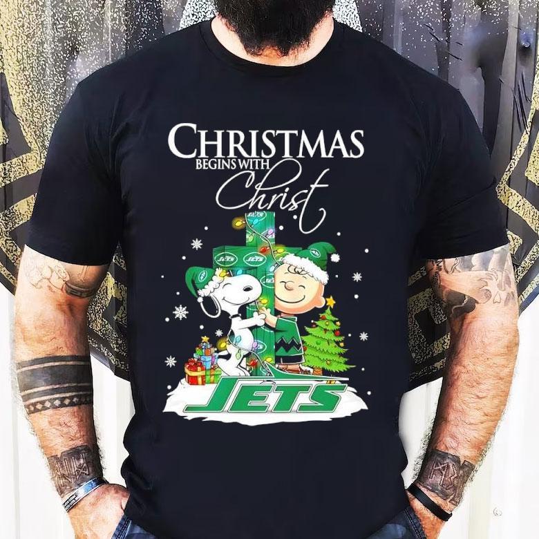 Christmas Begins With Christ New York Jets X Snoopy And Charlie Brown Shirt Christmas Begins With Christ New York Jets X Snoopy And Charlie Brown Shirt