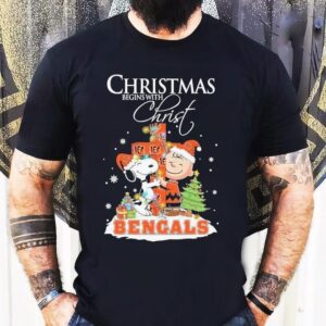 Snoopy And Charlie Brown The Peanuts X Cincinnati Bengals Merry Christmas Begins With Christ Shirt