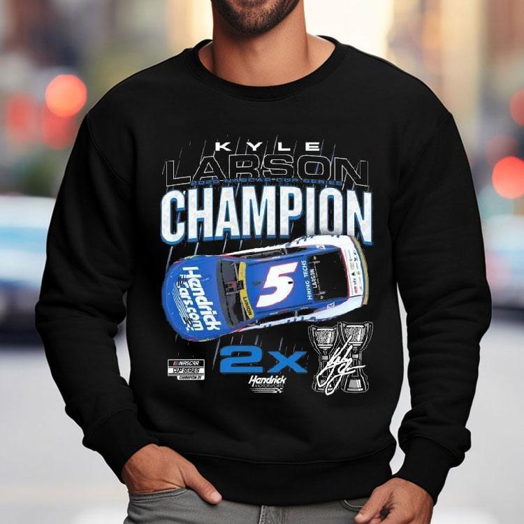 Kyle Larson 2025 Nascar Cup Series Champion Stats Shirt Kyle Larson 2025 Nascar Cup Series Champion Stats Shirt