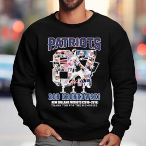 Rob Gronkowski New England Patriots 2010 2018 Thank You For The Memories Signature Shirt 3 Rob Gronkowski New England Patriots Thank You For The Memories Signature Sweatshirt