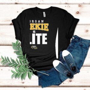 Morgan Geekie Is Elite Short Shift Shirt