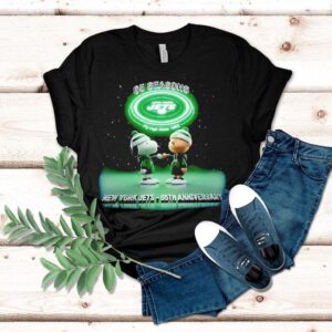 New York Jets Charlie Brown And Snoopy 65 Seasons Fly High Since 1962 Anniversary Shirt