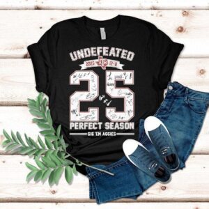 Texas Am Aggies’ 2025 Undefeated Perfect Season Gig ’em Aggies Signatures 25 Years Shirt Texas Am Aggies’ 2025 Undefeated Perfect Season Gig ’em Aggies Signatures 25 Years Shirt