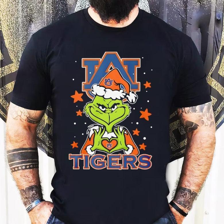 Grinch Auburn Tigers Hand Heart Shirt Grinch Auburn Tigers Hand Heart Shirt