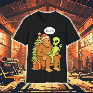 Santa Bigfoot Alien Ufo Paranormal Christmas Shirt
