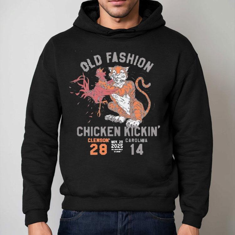 Old Fashion Chicken Kickin’ Score ’25 Carolina Mascots Shirt Old Fashion Chicken Kickin’ Score ’25 Carolina Mascots Shirt