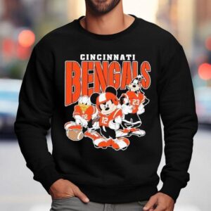 Cincinnati Bengals Mickey Donald Duck And Goofy Football Team 2024 Shirt 3 Cincinnati Bengals Mickey Donald Duck And Goofy Football Team Sweatshirt
