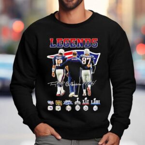 Legends New England Patriots Super Bowl Champions Signatures Sweatshirt