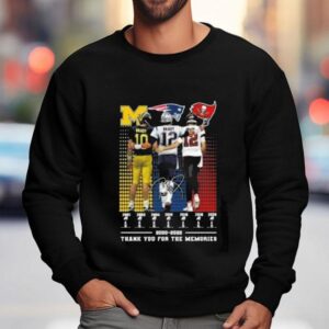 Michigan Wolverines New England Patriots Vs Tampa Bay Buccaneers Brady 2000-2022 Thank You For The Memories Signature Shirt 3 Michigan Wolverines New England Patriots Vs Tampa Bay Buccaneers Brady Thank You For The Memories Signature Sweatshirt